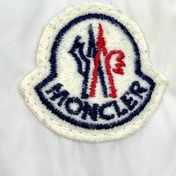 JW0255 Moncler Clio Series Off-White Logo Patch Hooded Fur Collar Long Sleeve Zi - Picture 5 of 9